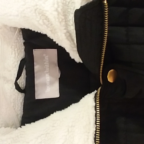 Black quilted coat - Picture 3 of 4